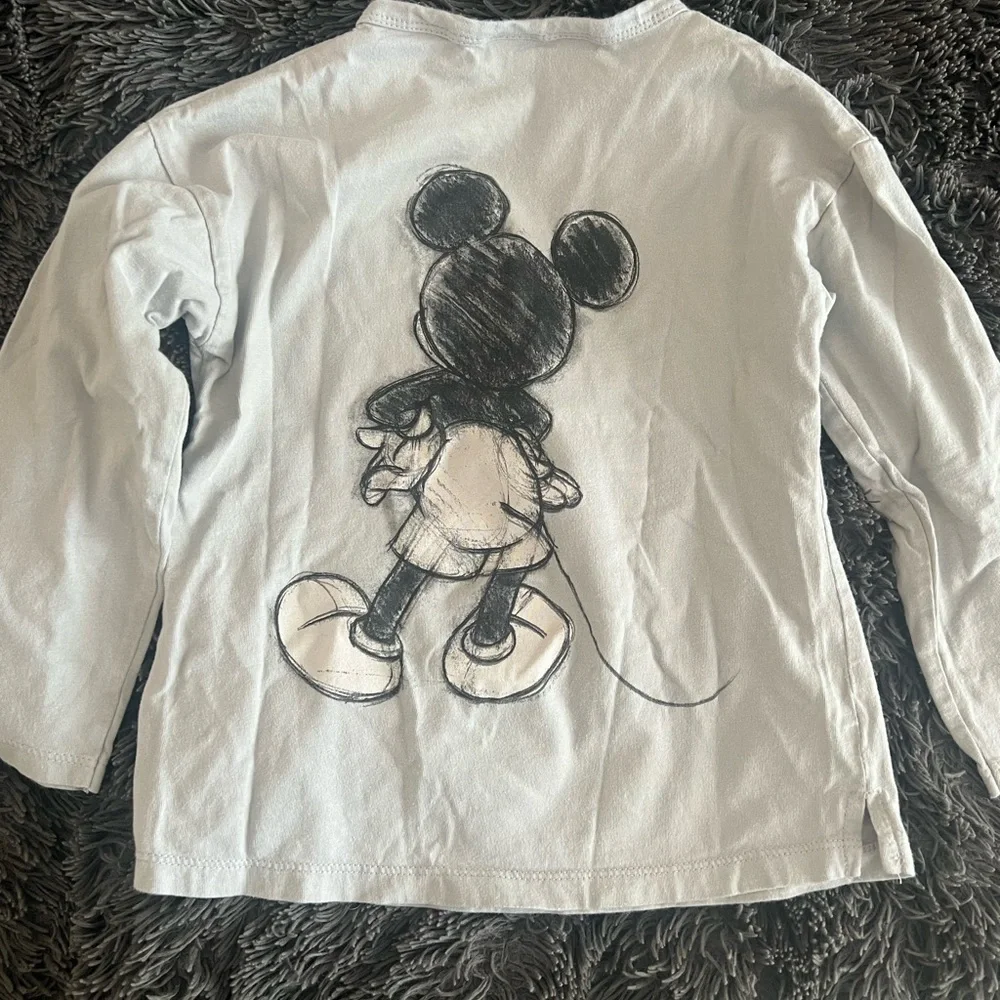 ❤️Zara Mickey Mouse Gray Kids Shirt, EUC - Picture 2 of 3